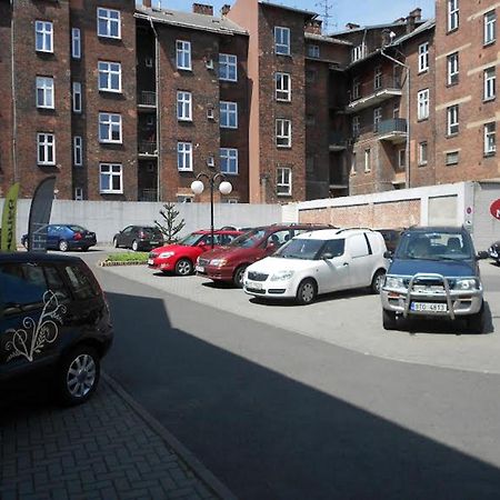 Hotel Na Kafkove Ostrava Exteriör bild