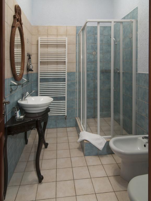 Hotel Na Kafkove Ostrava Rum bild