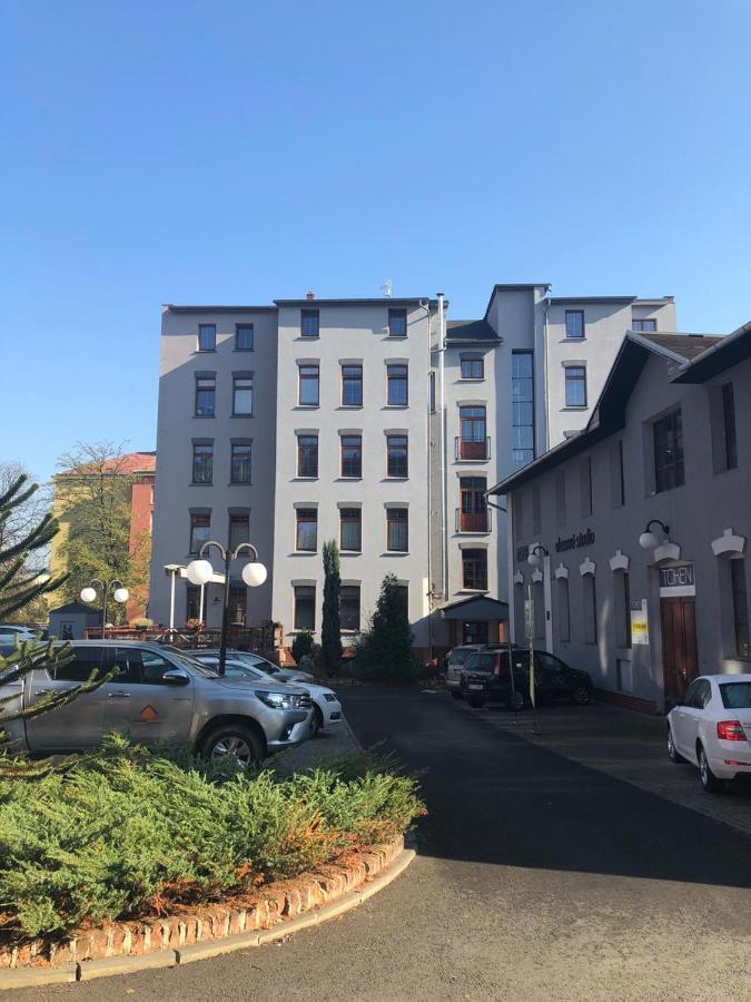 Hotel Na Kafkove Ostrava Exteriör bild