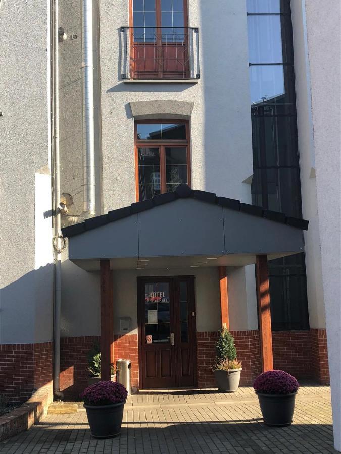 Hotel Na Kafkove Ostrava Exteriör bild